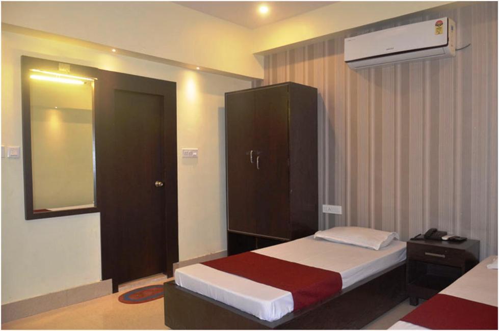 Durgāpur Hotel Pritika מראה חיצוני תמונה