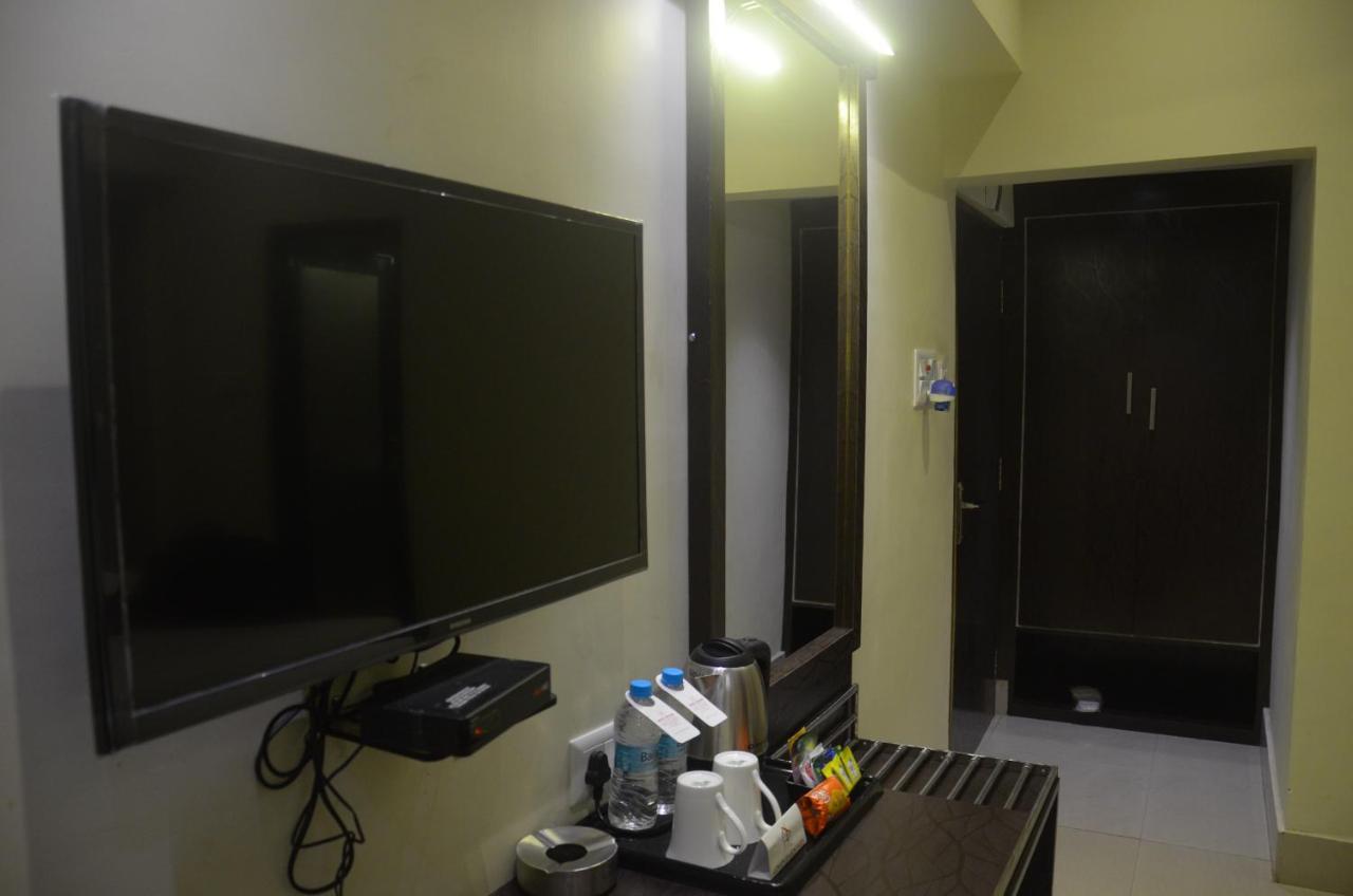 Durgāpur Hotel Pritika מראה חיצוני תמונה